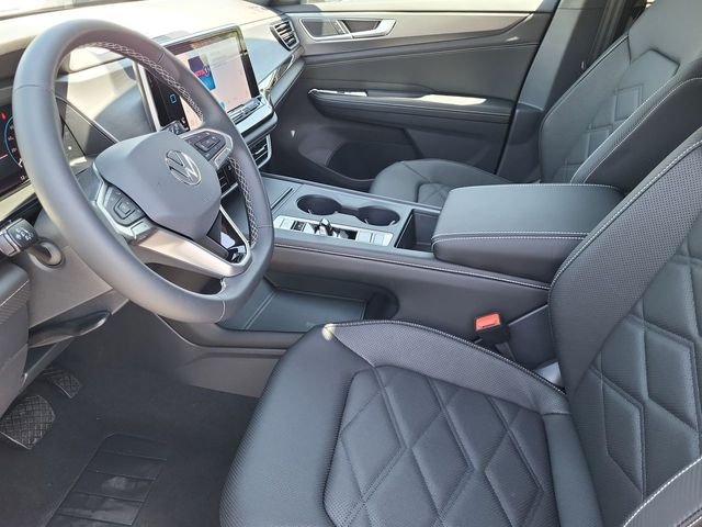 New 2026 Black Volkswagen 2.0T SE image 11