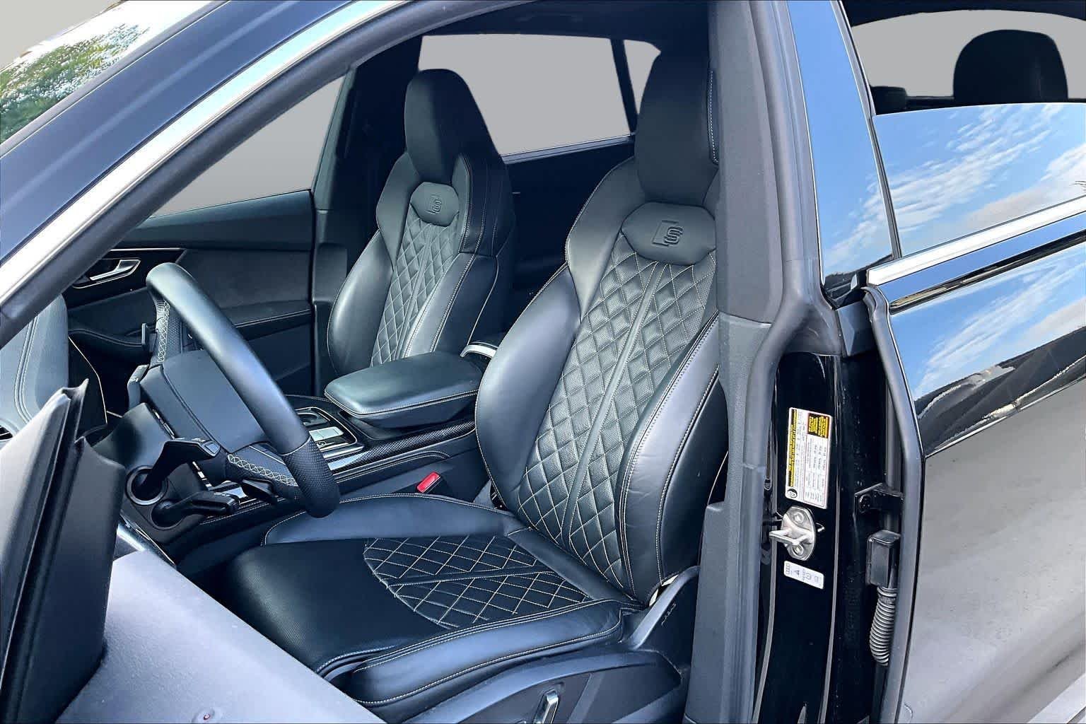 Pre-Owned 2023 Audi SQ8 Prestige