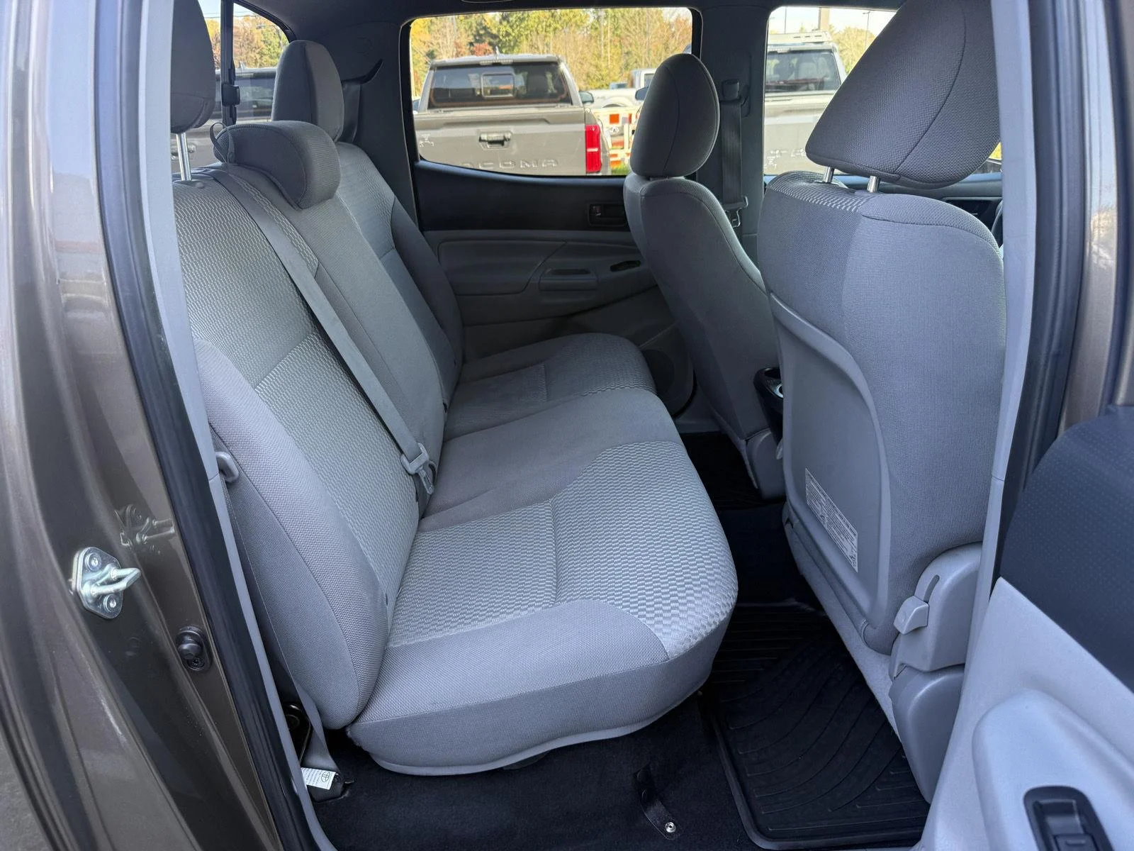 Used 2014 Pyrite Mica Toyota PreRunner image 18