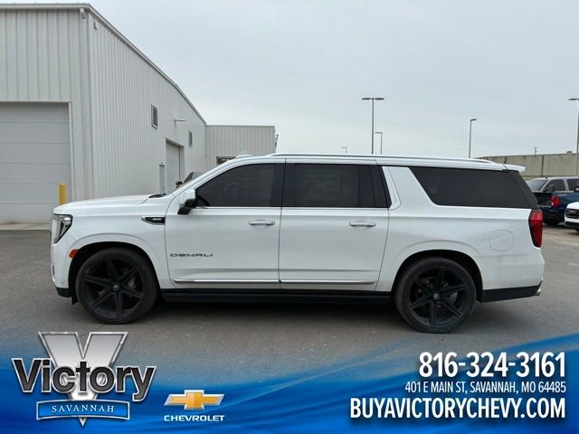 2023 GMC Yukon Denali AWD's photo