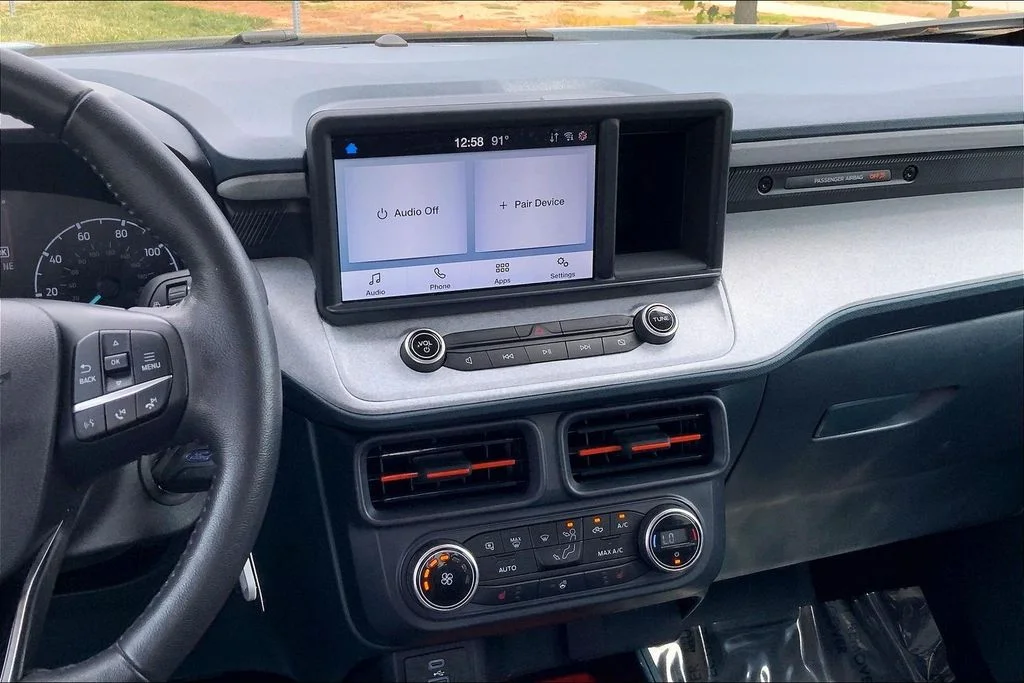 Used 2022 Green Ford XLT image 6