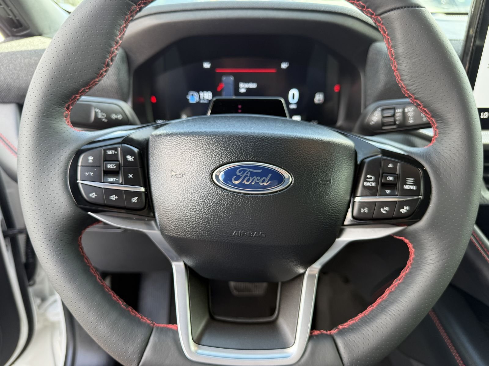 Used 2025 White Metallic Ford ST-Line image 38
