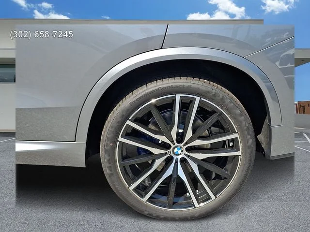 New 2026 Skyscraper Grey Metallic BMW xDrive40i image 7