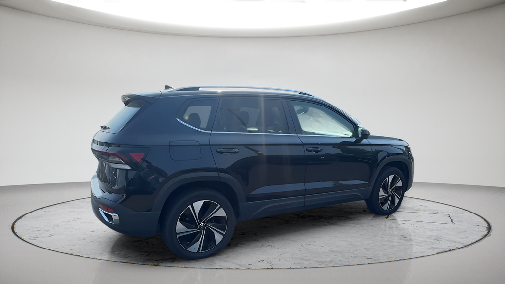Used 2025 Black Volkswagen 1.5T SE image 6