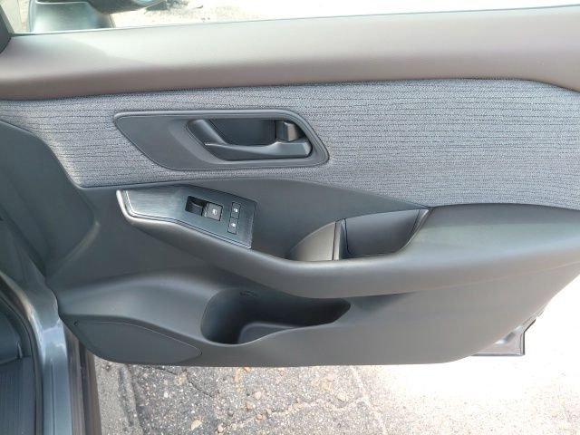 Used 2023 Gray Nissan S image 30