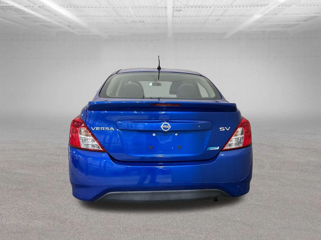Used 2016 Blue Nissan 1.6 SV image 4