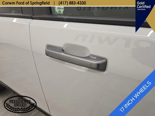 Certified Used 2023 Avalanche Ford Lariat image 10