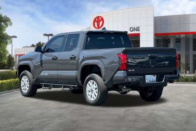 Used 2025  Toyota SR5 image 6