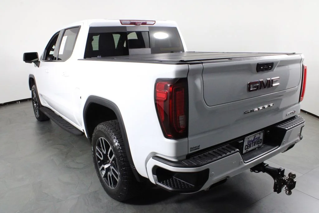 Used 2022 White GMC AT4 image 15