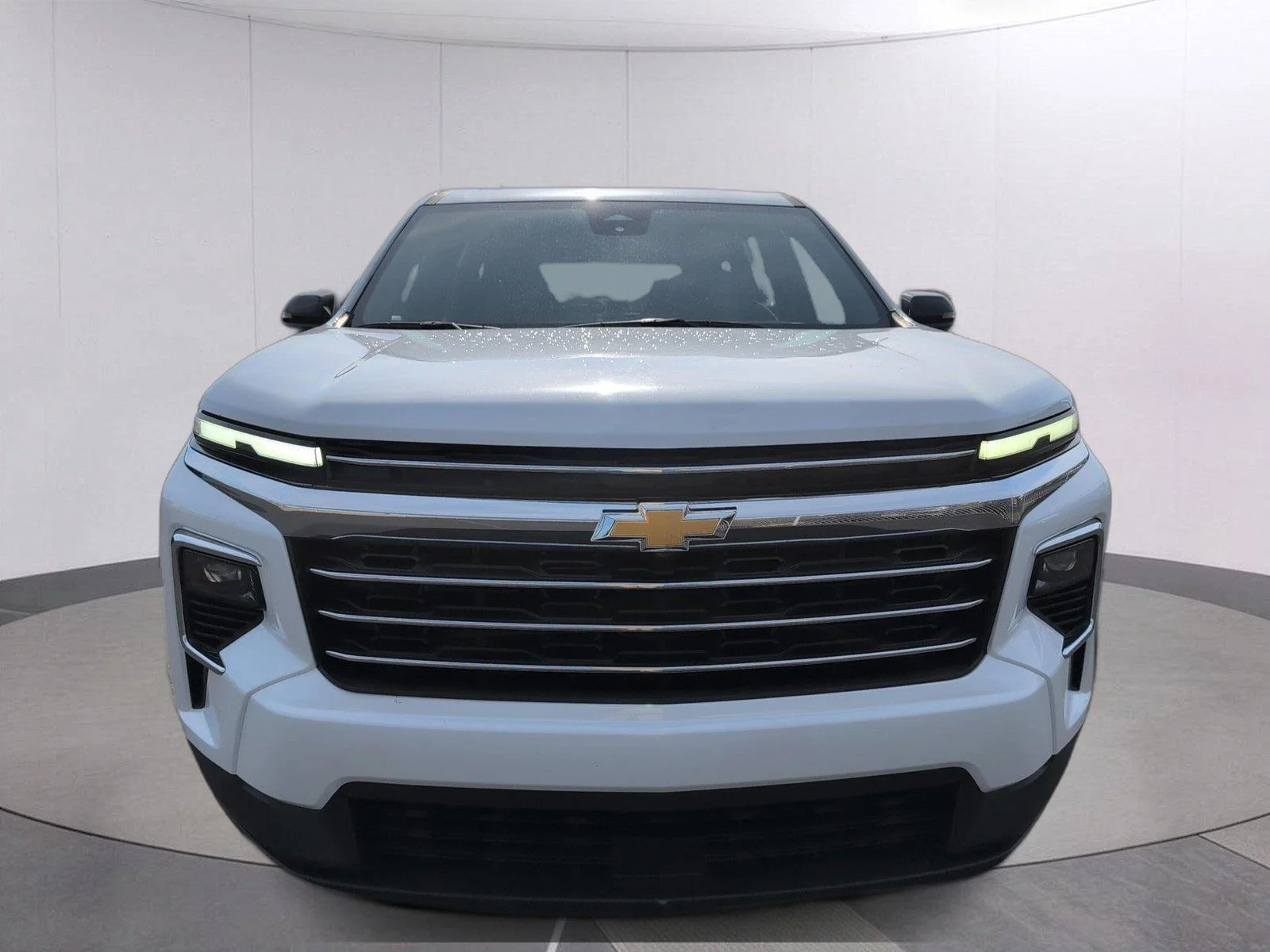 Used 2025 Summit White Chevrolet LT image 10