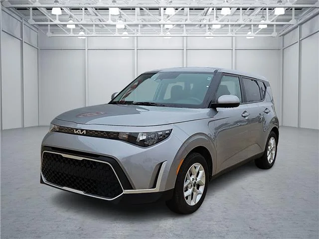 Used 2025 Gray KIA LX (IVT) image 1