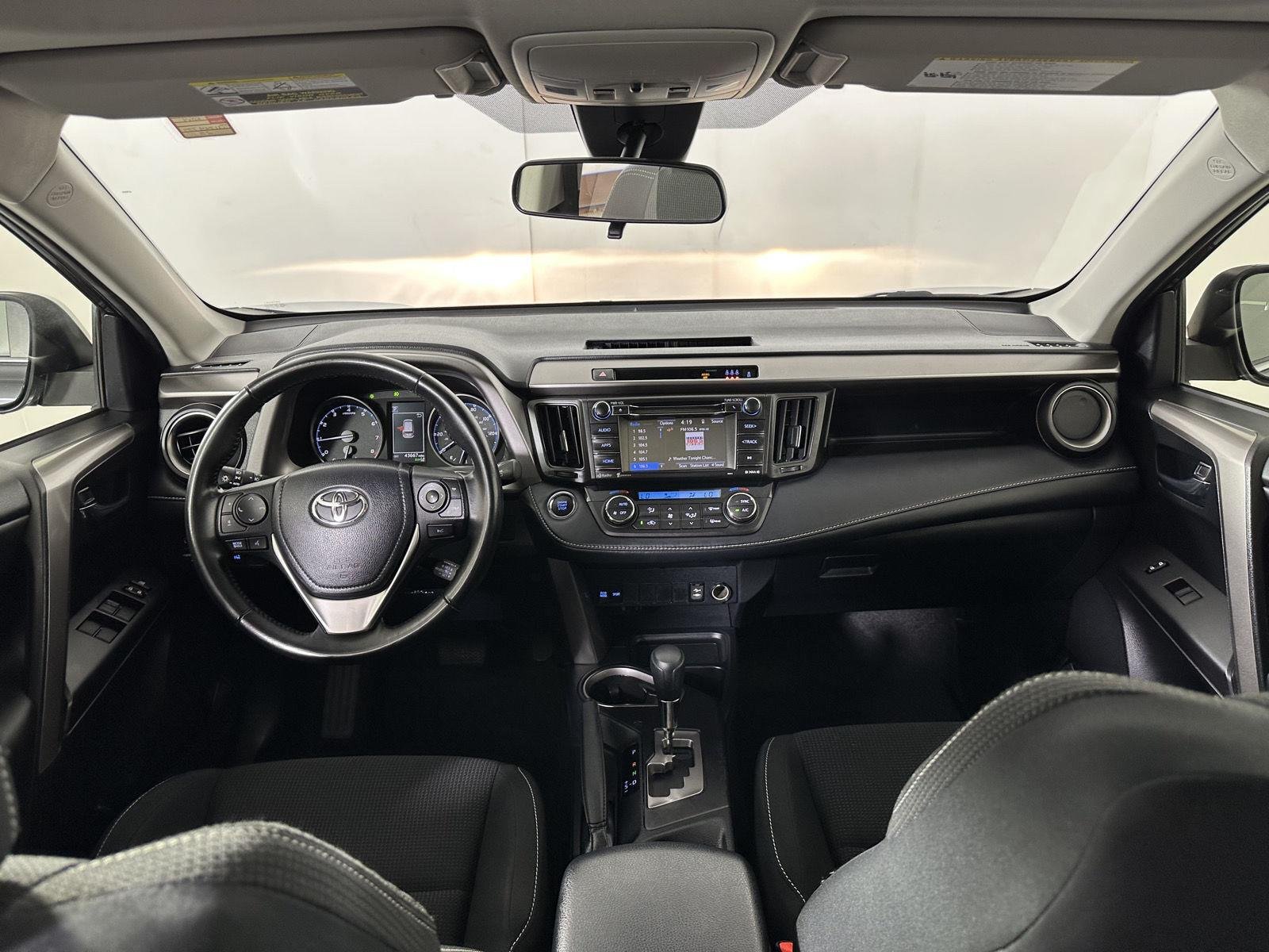 Used 2018 Magnetic Gray Metallic Toyota XLE image 29
