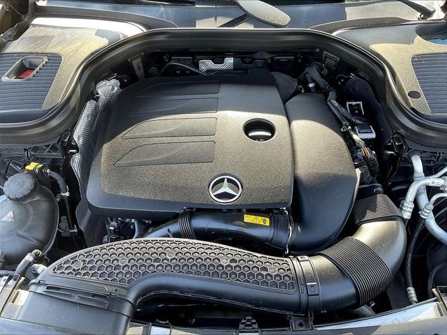 Used 2022 Gray Mercedes-Benz GLC 300 image 30