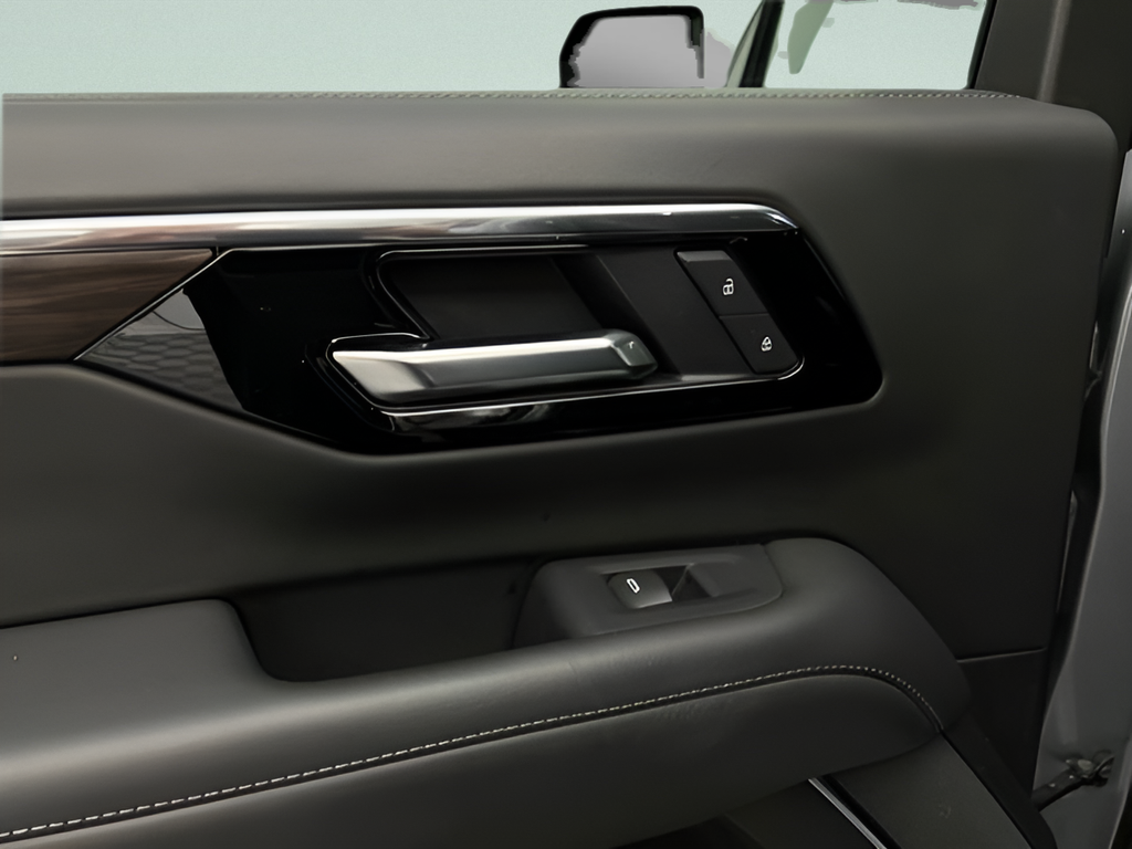 Used 2025 Sterling Gray Metallic Chevrolet Z71 image 34