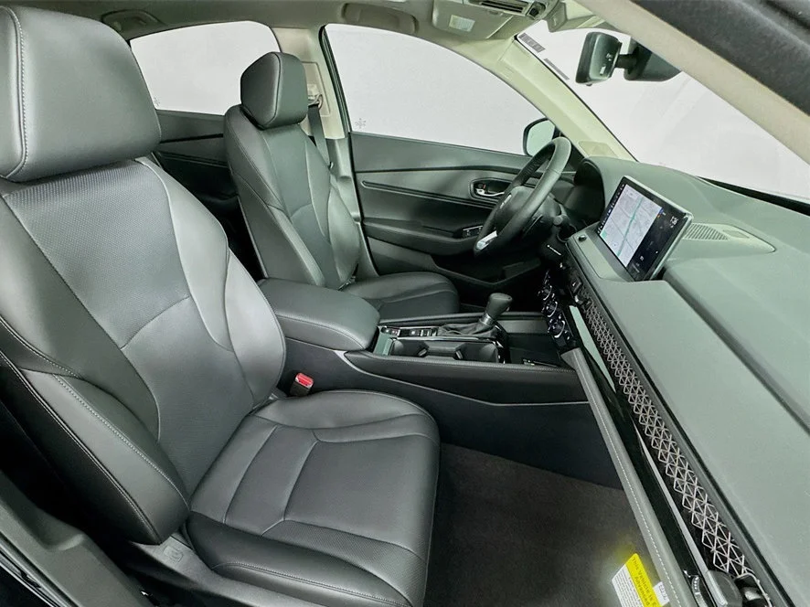 New 2026 Platinum White Pearl Honda Touring image 38