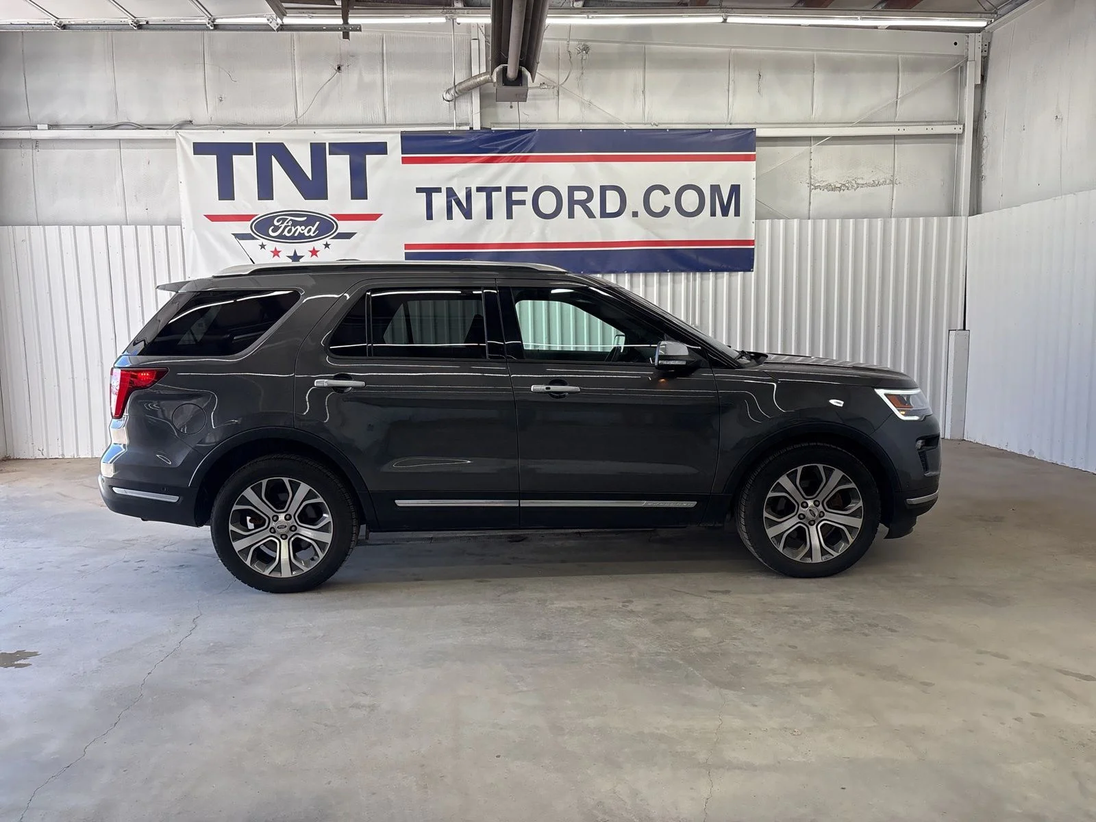 2018 Ford Explorer Platinum 4WD's photo