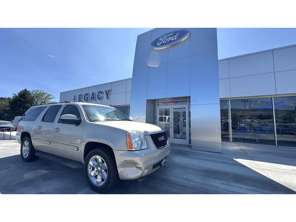 2013 GMC Yukon 4WD 1/2 Ton SLT (4SA)'s photo