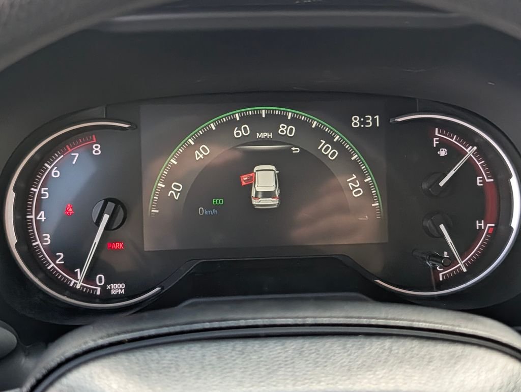2024 Toyota RAV4 LE - Photo 19