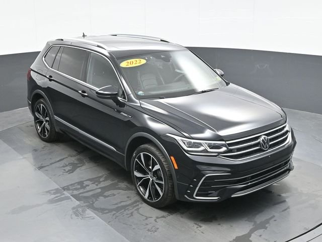 Used 2022 Black Volkswagen 2.0T SEL R-Line image 14