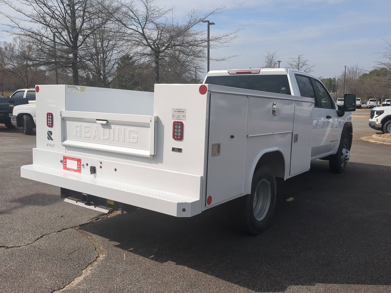 New 2026 Summit White GMC Pro image 8