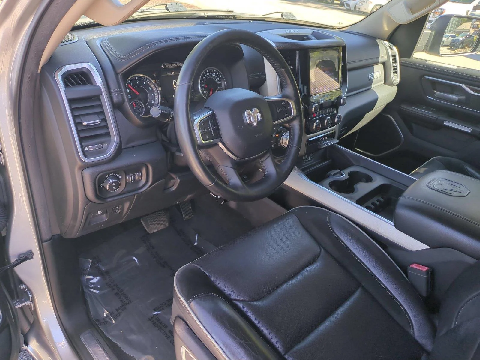Used 2019 Billet Silver Metallic Clearcoat Ram Laramie image 18