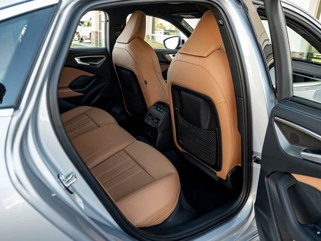 Used 2025 Florett Silver Metallic Audi  image 32
