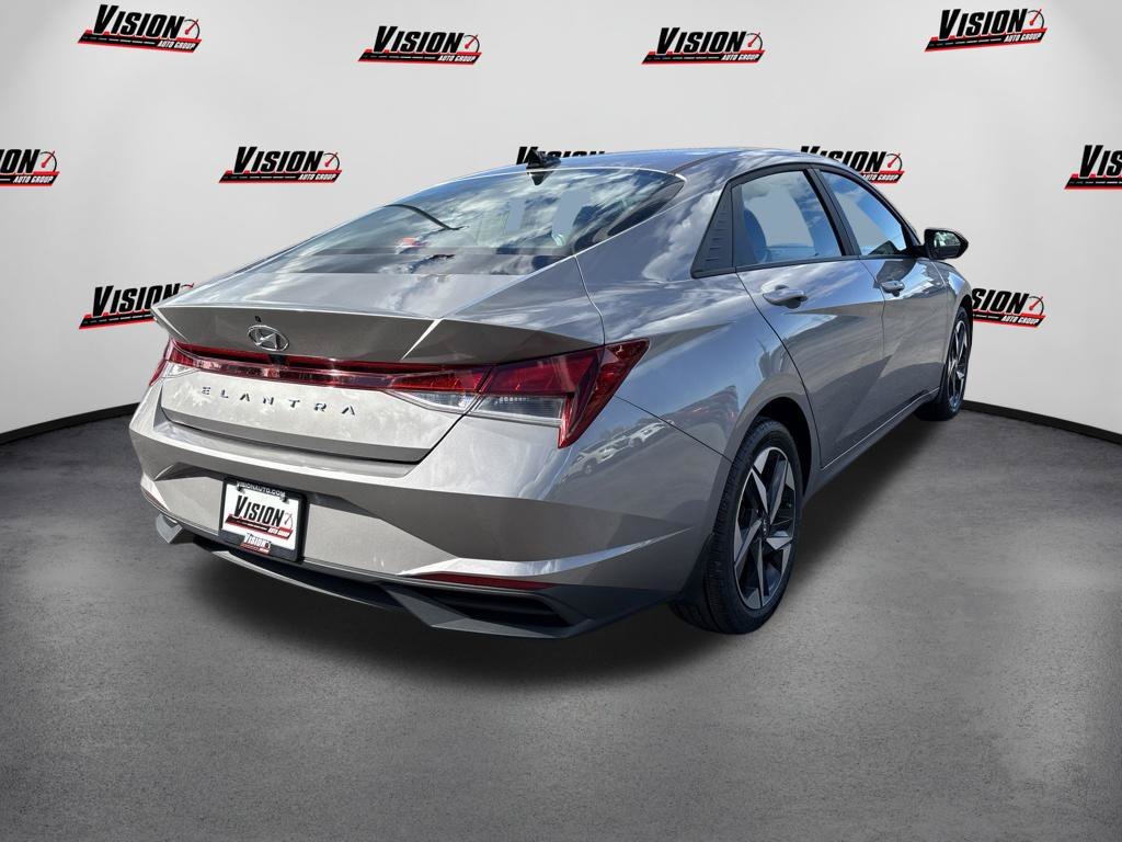 Certified Used 2023 Silver Hyundai SEL image 5