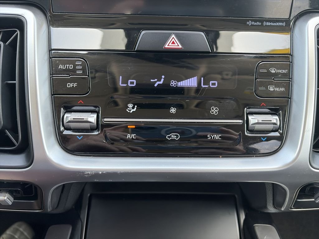 Used 2021 Silver Kia S image 24