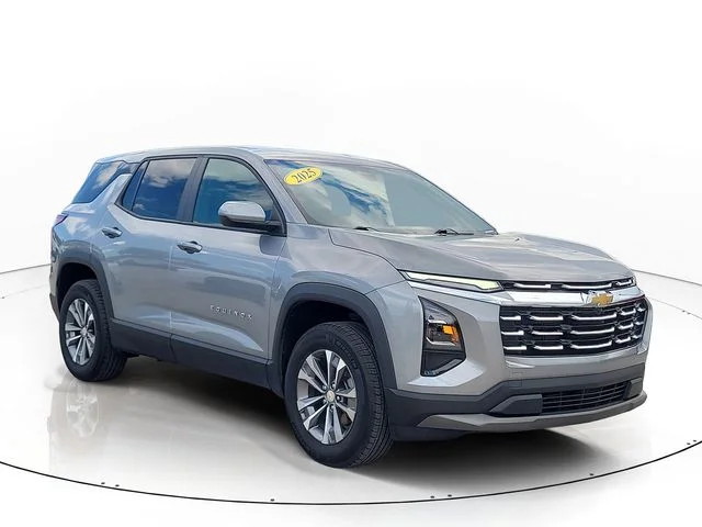 Used 2025 Gray Chevrolet LT image 3