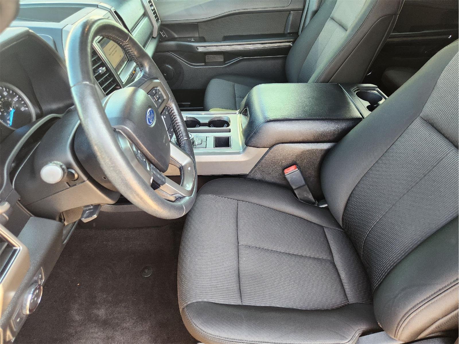 2019 Ford Expedition photo 13 of 34