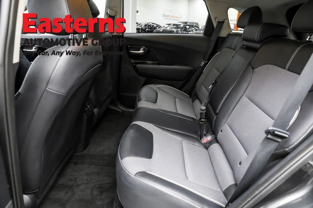 Used 2022 Gray Kia EX image 21