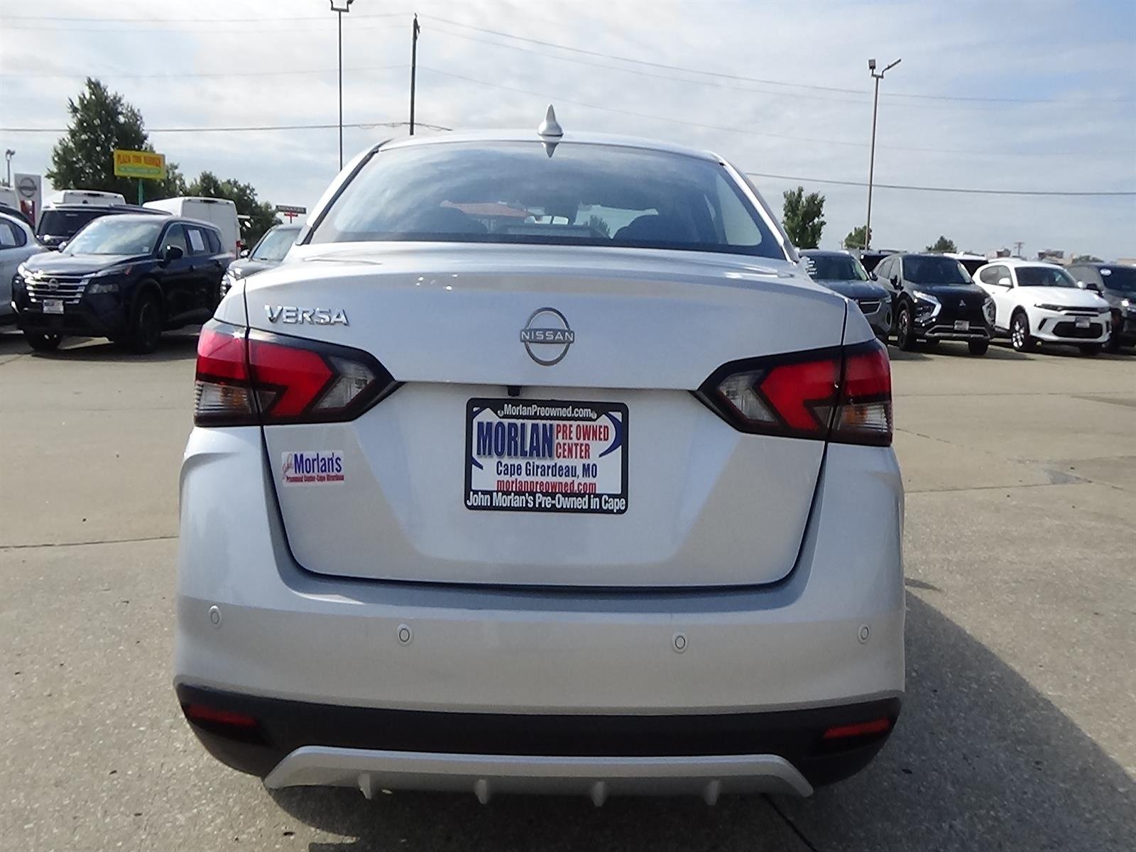 Certified Used 2025 Brilliant Silver Metallic (k23) Nissan SV image 7