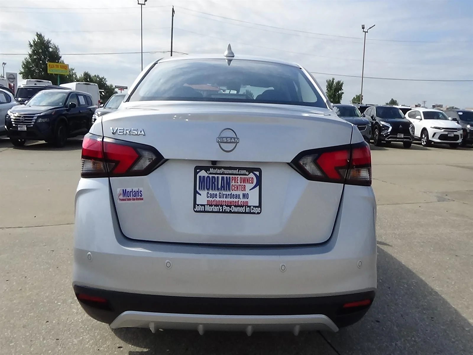 Certified Used 2025 Brilliant Silver Metallic (k23) Nissan SV image 7