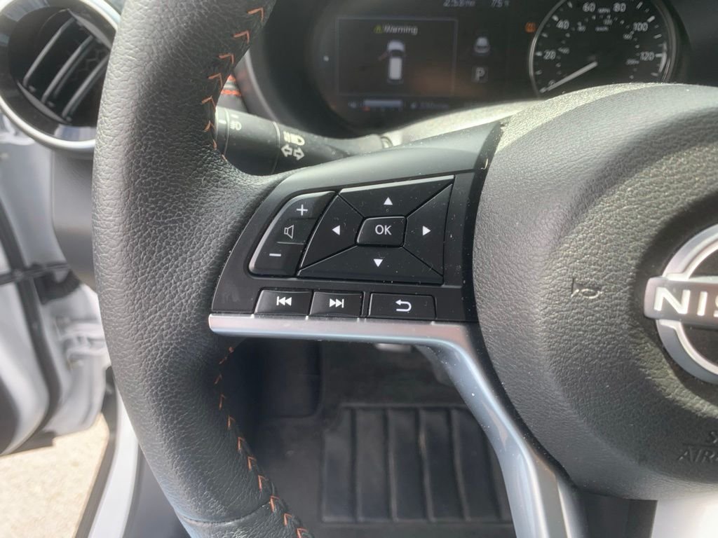 Used 2023 Aspen White/Super Black Nissan SR image 12