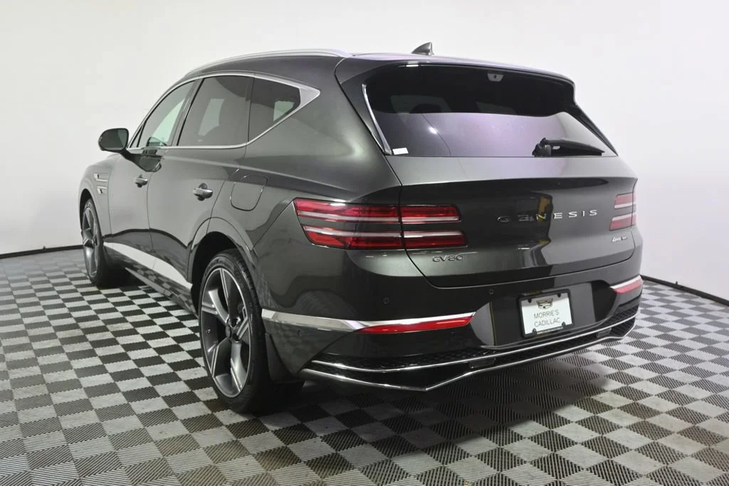 Used 2025  Genesis 3.5T Prestige image 4