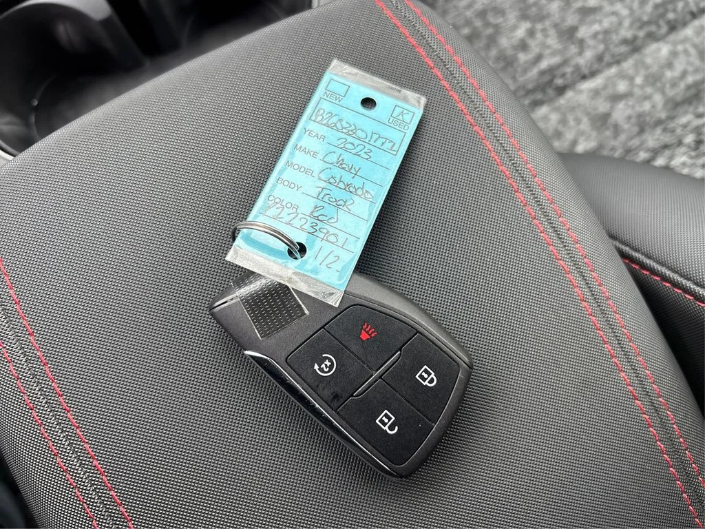 Used 2023 Red Chevrolet Z71 image 37