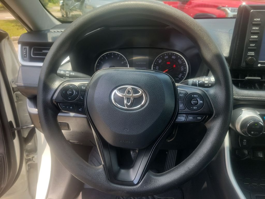 Certified Used 2022 White Toyota XLE image 17