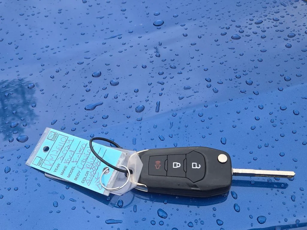 Used 2024 Blue Ford XLT image 35