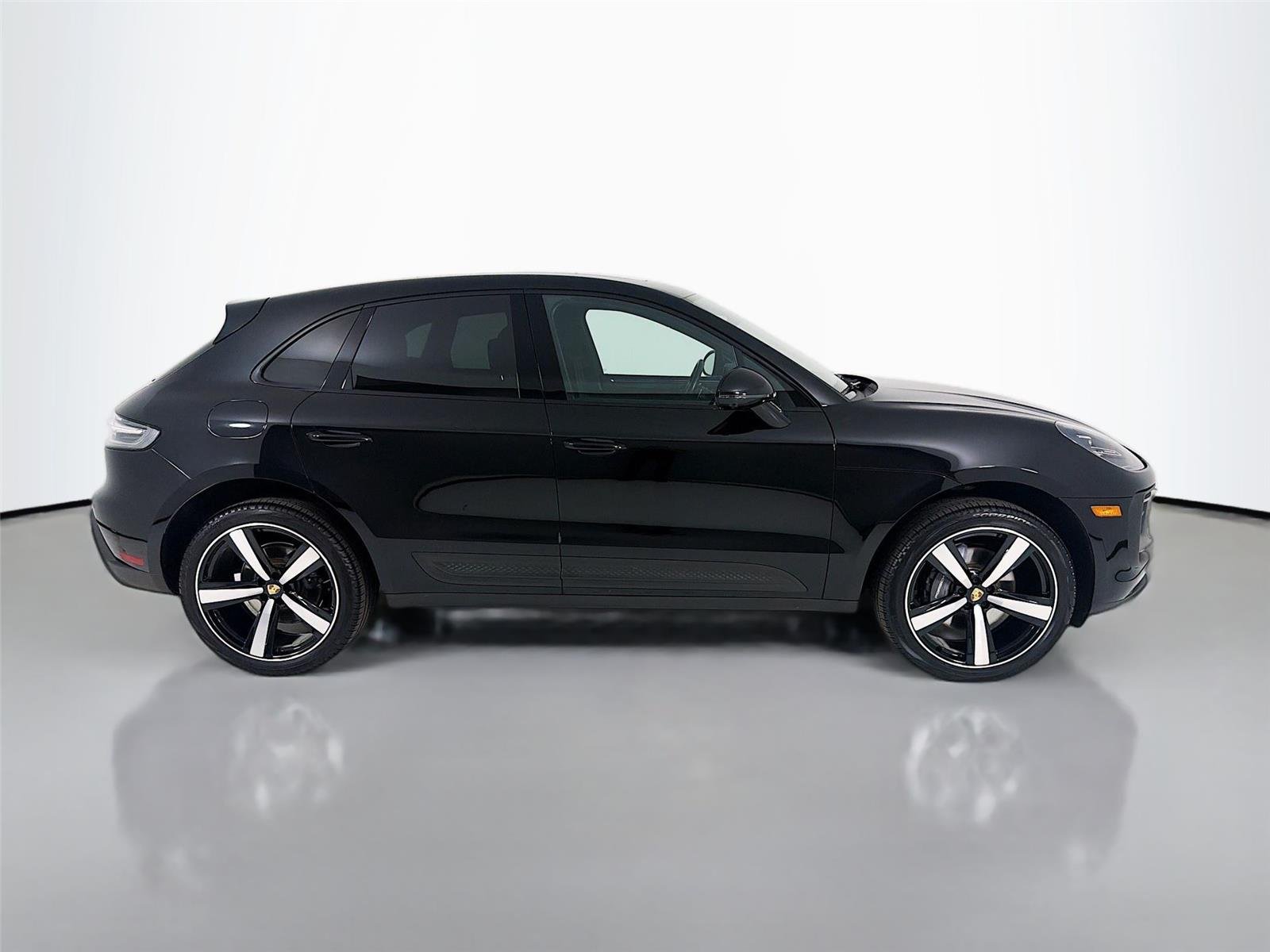 Used 2023 Black Porsche T image 27