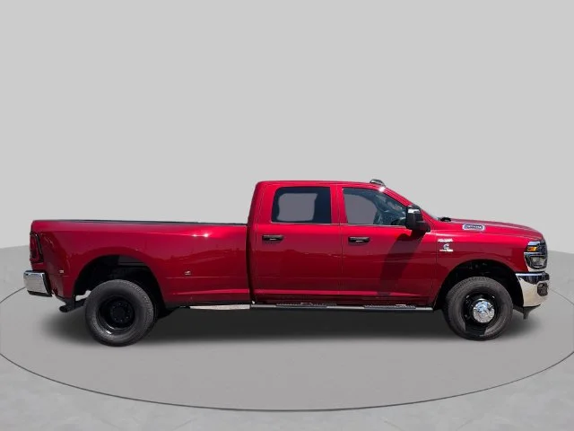 New 2026 Molten Red Pearl-Coat Exterior Paint RAM Tradesman image 6