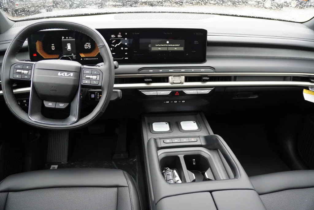 New 2027 Ebony Black Kia S image 14