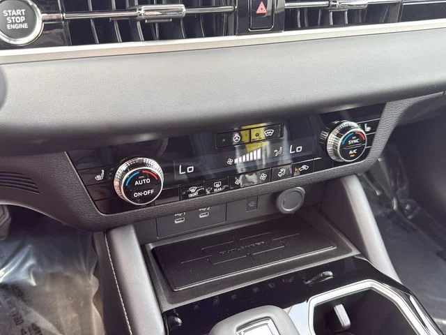 New 2026 Black Mitsubishi SE 1.5T S-AWC image 21
