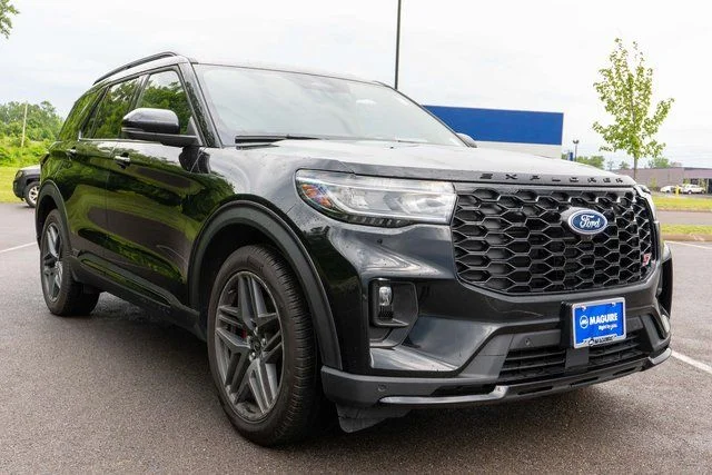 Used 2025 Black Ford ST image 4