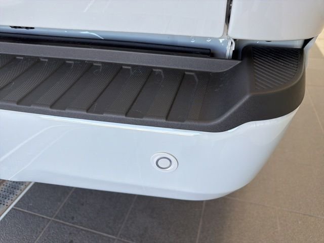 New 2026 Avalanche Ford XLT image 17