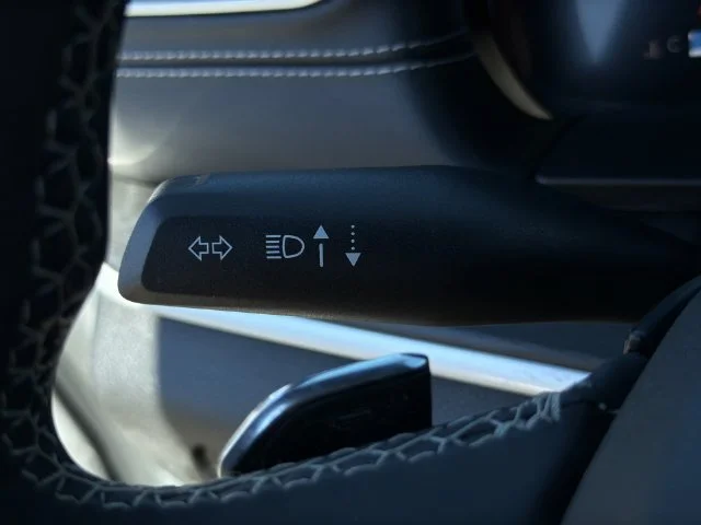 Used 2023 White Jeep Altitude X image 30