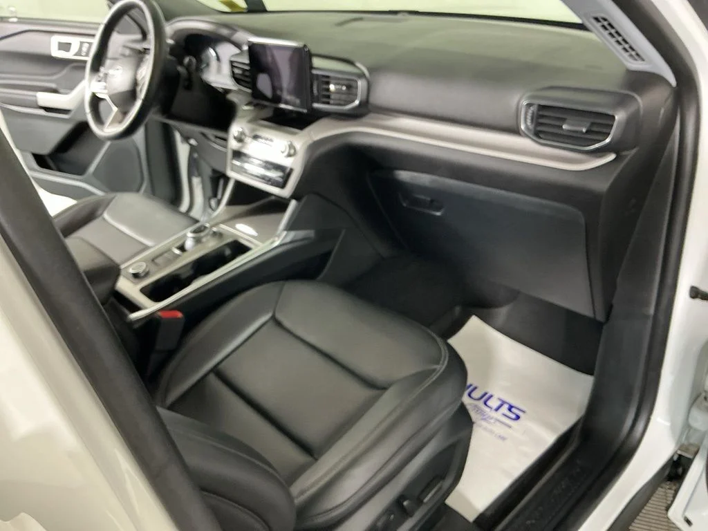 Certified Used 2023 White Ford XLT image 15