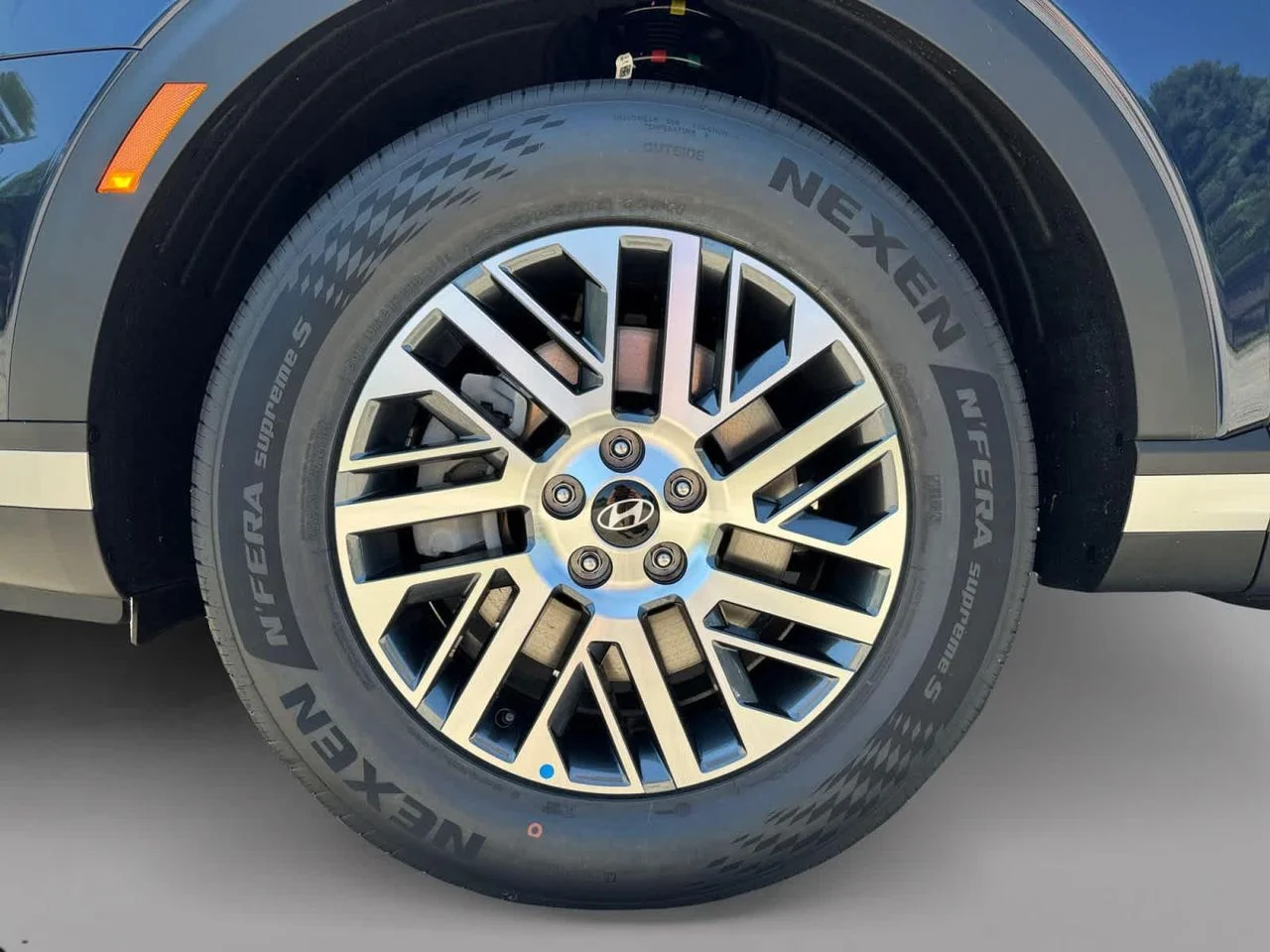 New 2027 Blue Hyundai SEL AWD image 8