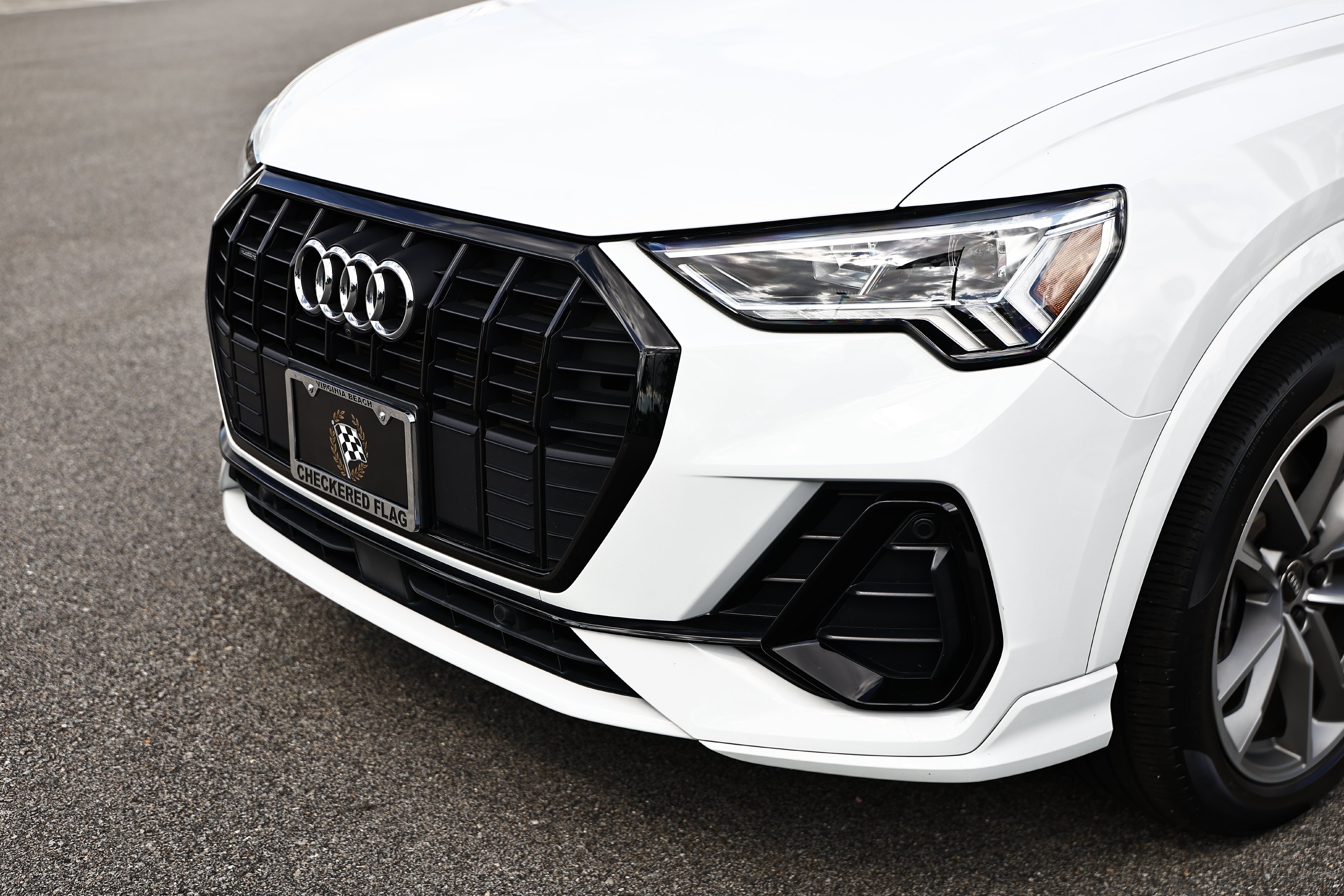 Used 2022 Glacier White Audi Premium Plus image 12