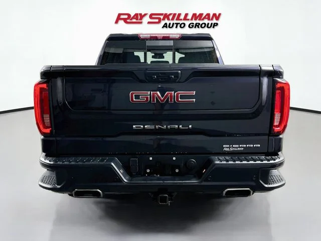 Used 2022 Silver GMC Denali image 6