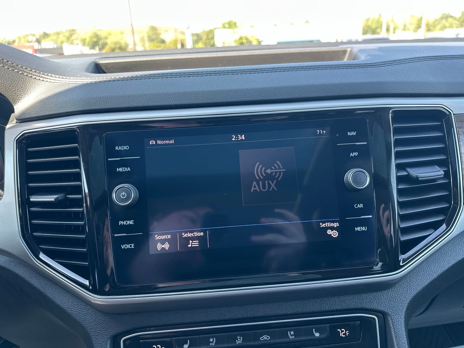 Used 2019 Gray Volkswagen SEL Premium image 68